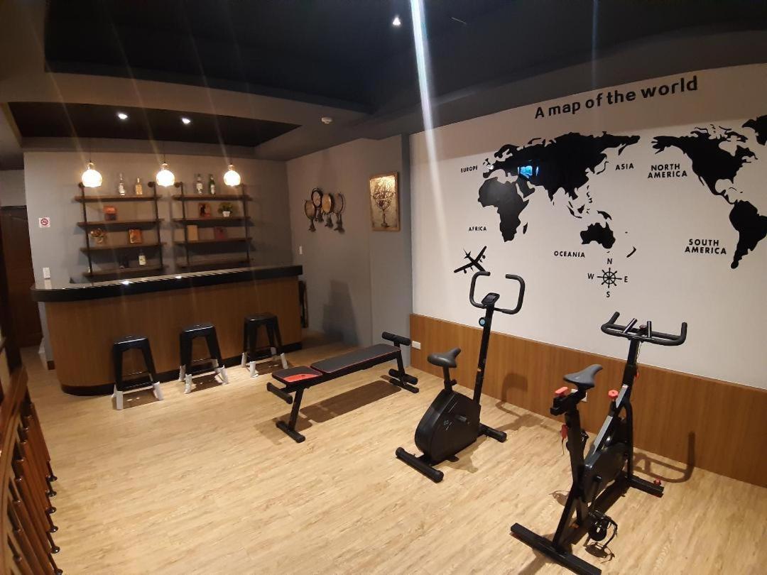 藏青民宿the Wind Guesthouse-Youth Inn Tainan Eksteriør bilde