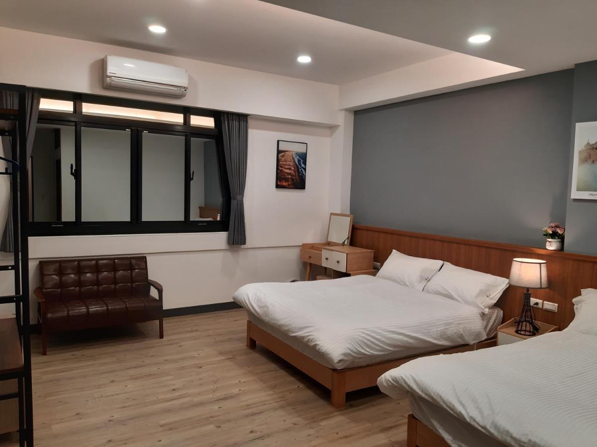 藏青民宿the Wind Guesthouse-Youth Inn Tainan Rom bilde
