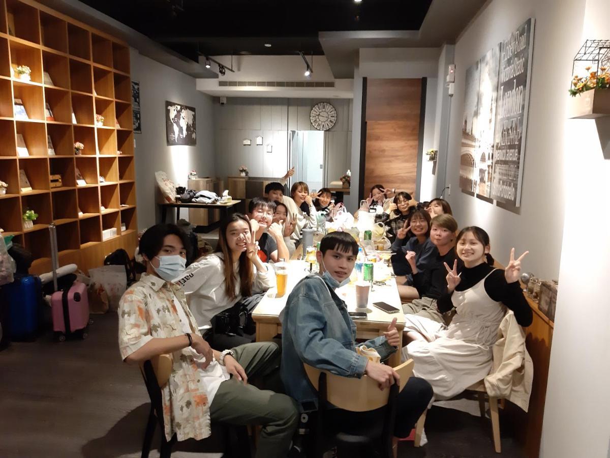藏青民宿the Wind Guesthouse-Youth Inn Tainan Eksteriør bilde