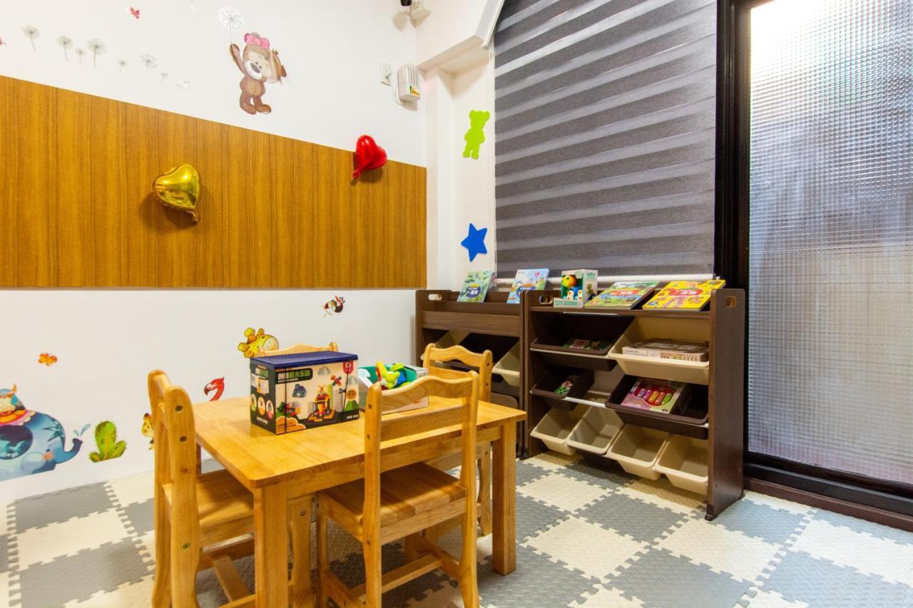 藏青民宿the Wind Guesthouse-Youth Inn Tainan Eksteriør bilde