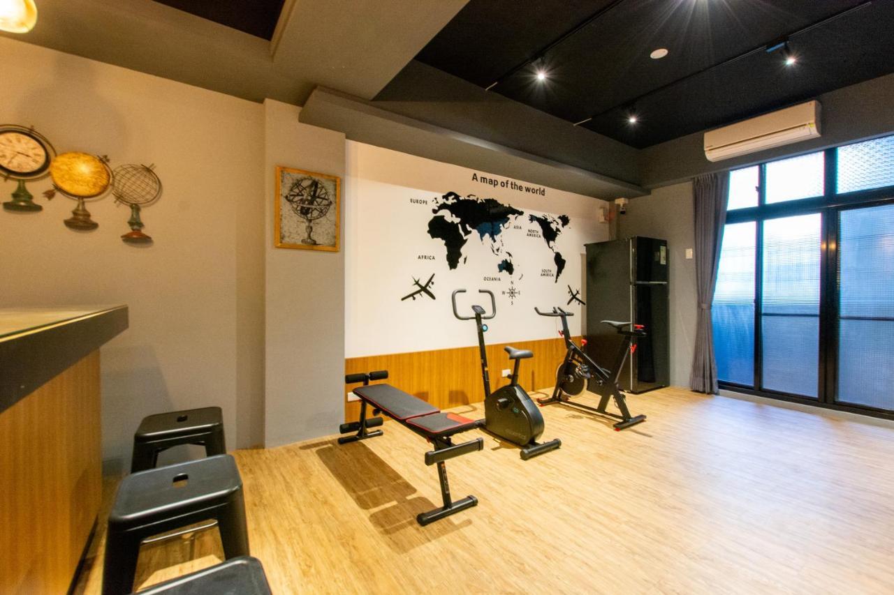 藏青民宿the Wind Guesthouse-Youth Inn Tainan Eksteriør bilde